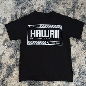 Defend Hawaii Tee